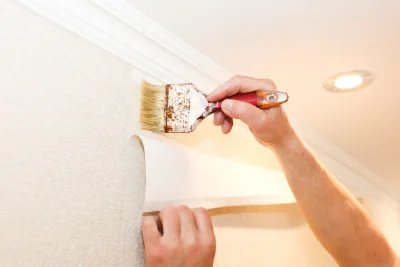 Pose de papier peint à Fondamente — revêtements muraux et toiles de verre